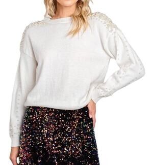 Fate Women's Small Long Sleeve Crew Neck White and Pearl Design Sweaterf